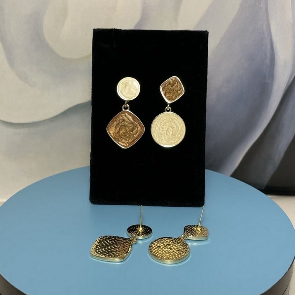 Alina Ellison Enamel Sheen Geo Dangle Earrings Cream Brown Gold Gift Packaged - Picture 11 of 11